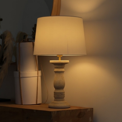 Lámpara de Mesa de Cerámica Beige de 58cm | Serie ROMINA